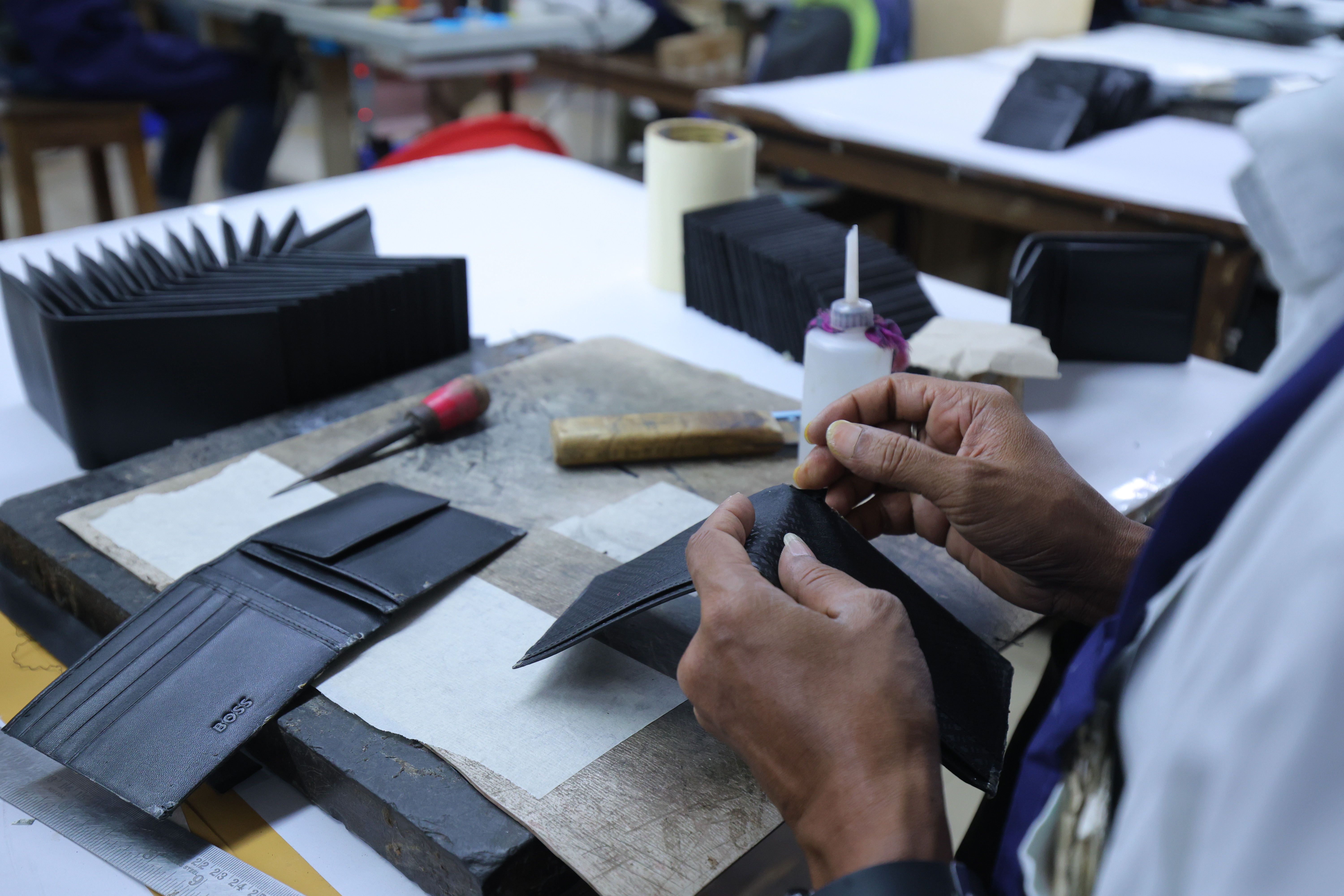 The Art of Leather Tanning: Traditional Methods Meet Modern Techniques